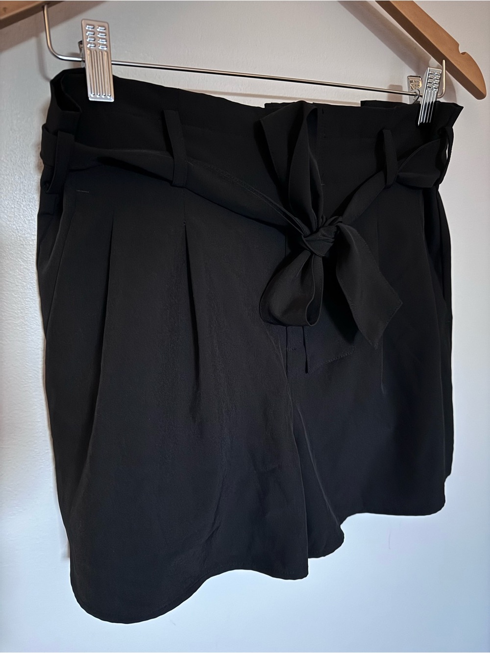 90 Degree By Reflex Black Paperbag Tie-Waist Skort